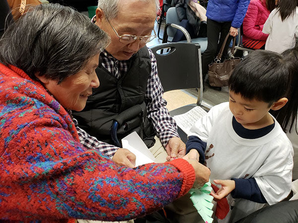 intergenerational activity at the Chinese Information and Service Center